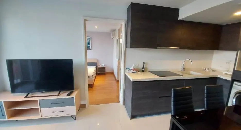 For sale 2 bedrooms condo in Watthana, Bangkok