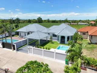 For sale 4 bedrooms house in Bang Lamung, Chonburi