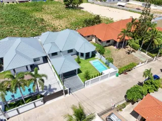 For sale 4 bedrooms house in Bang Lamung, Chonburi