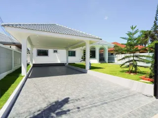 For sale 4 bedrooms house in Bang Lamung, Chonburi