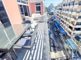 出售 3 卧室 公寓 在 Bang Lamung, Chon Buri