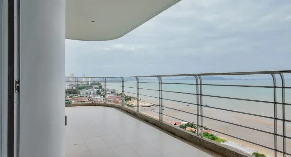 For sale 2 ベッドルーム condo in Jomtien, Pattaya