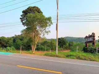 À vendre terrain à Bang Lamung, Chonburi