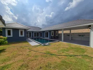 À vendre 4 chambres maison à Bang Lamung, Chonburi