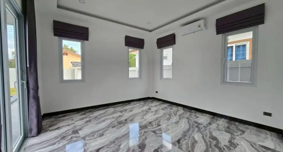 出售 4 卧室 独立屋 在 Huai Yai, 芭提雅