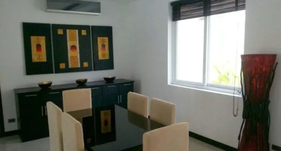Haus zur Miete und zum Kauf mit 4 Zimmer in Bang Lamung, Chonburi