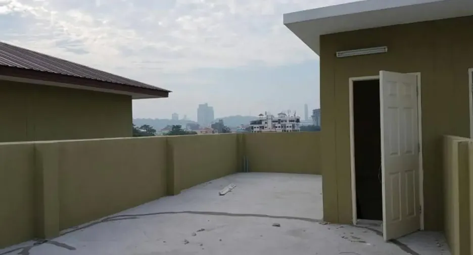For sale retail Space in Bang Lamung, Chonburi