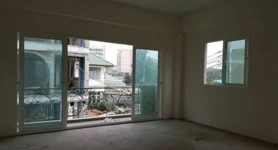 For sale retail Space in Bang Lamung, Chonburi