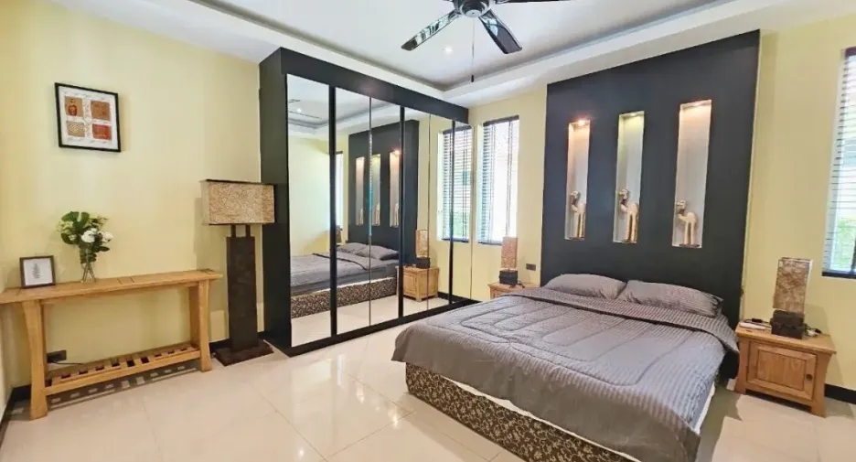 Haus zur Miete und zum Kauf mit 4 Zimmer in Bang Lamung, Chonburi