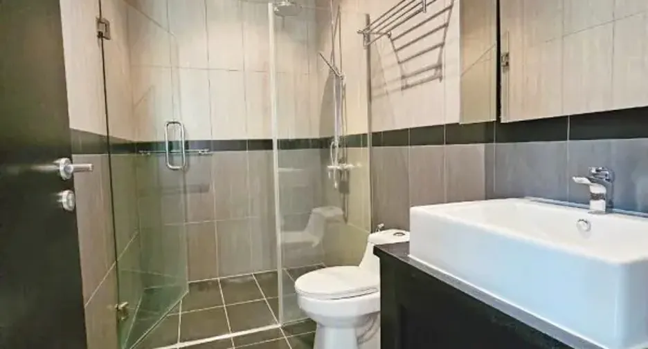 Haus zur Miete und zum Kauf mit 4 Zimmer in Bang Lamung, Chonburi