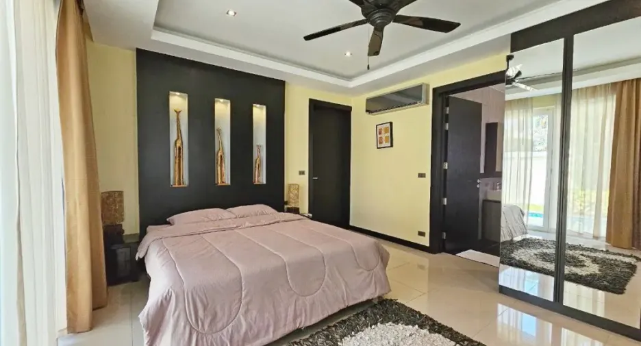 Haus zur Miete und zum Kauf mit 4 Zimmer in Bang Lamung, Chonburi