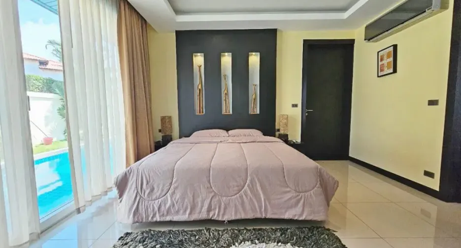 Haus zur Miete und zum Kauf mit 4 Zimmer in Bang Lamung, Chonburi