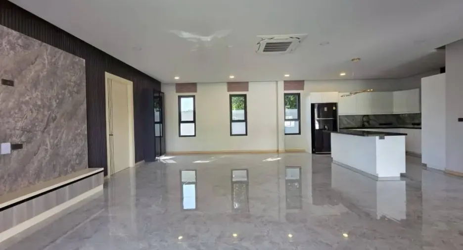 出售 3 卧室 独立屋 在 Bang Lamung, Chon Buri