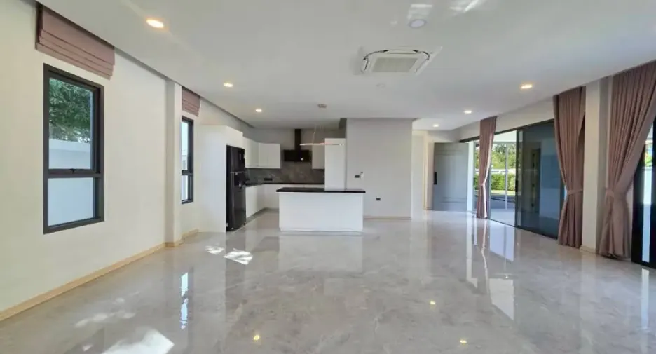 出售 3 卧室 独立屋 在 Bang Lamung, Chon Buri