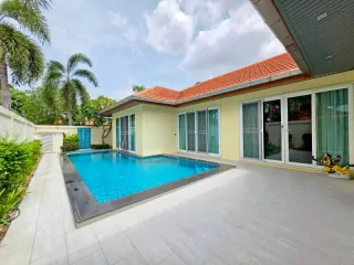 出租 和 出售 4 卧室 独立屋 在 Bang Lamung, Chon Buri