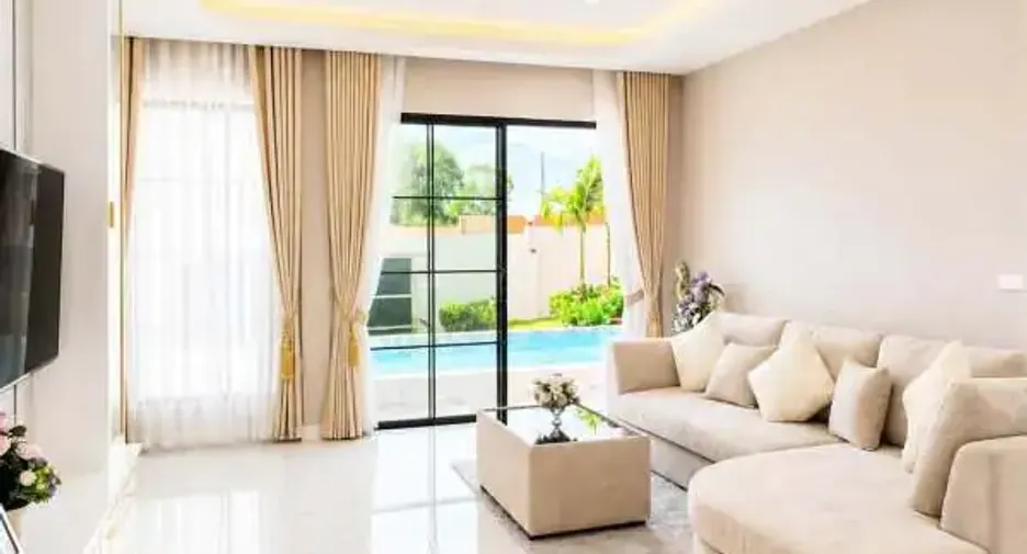 Casa en venta de 4 habitaciones en Bang Lamung, Chonburi