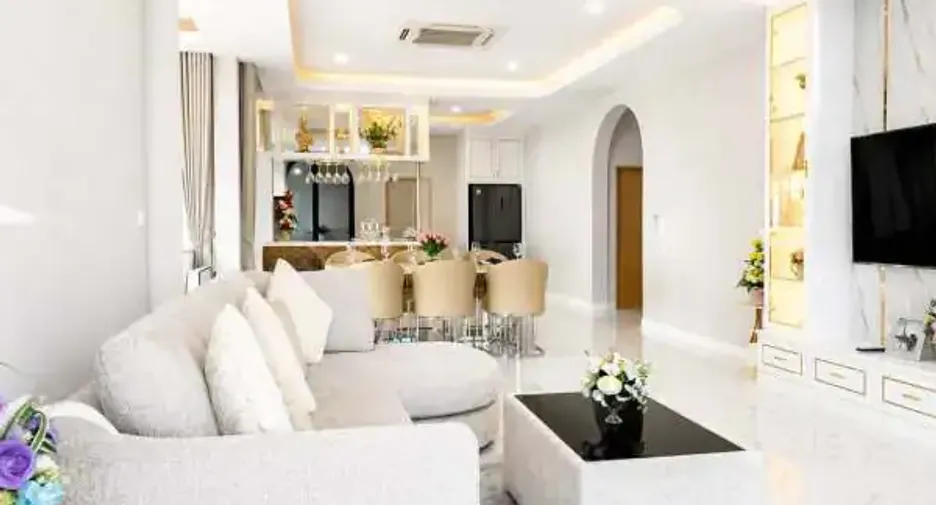 Casa en venta de 4 habitaciones en Bang Lamung, Chonburi