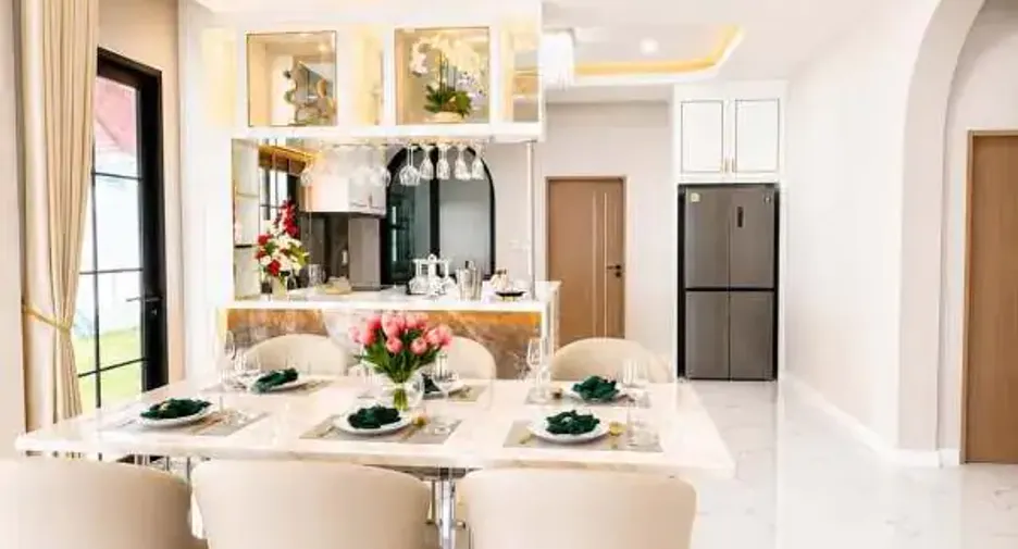 Casa en venta de 4 habitaciones en Bang Lamung, Chonburi