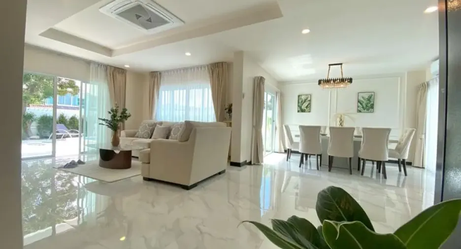 For sale 5 ベッドルーム house in Bang Lamung, Chonburi