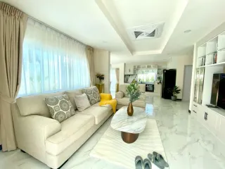 For sale 5 bedrooms house in Bang Lamung, Chonburi
