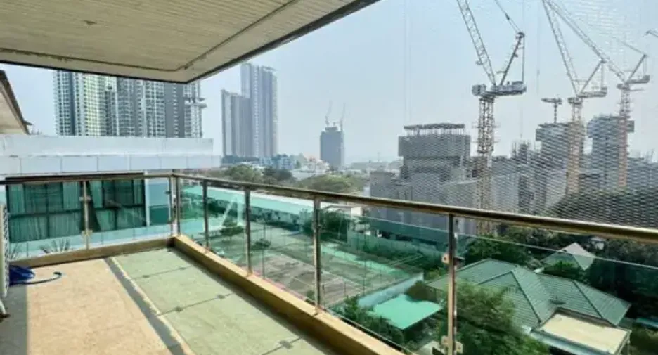 For rent and for sale 2 bedrooms condo in Jomtien, Pattaya