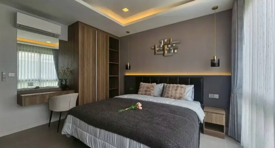 For sale 3 bedrooms condo in Bang Lamung, Chonburi
