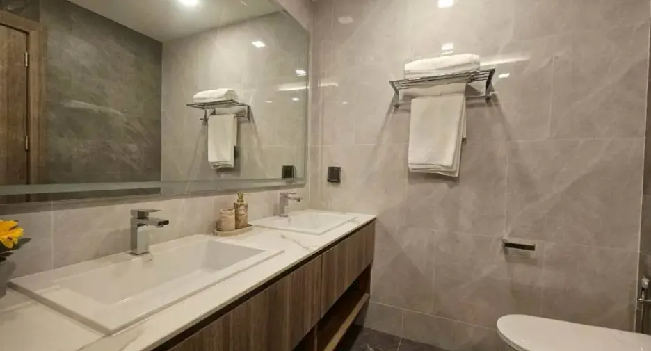 For sale 3 bedrooms condo in Bang Lamung, Chonburi