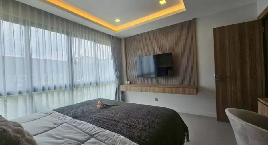 For sale 3 bedrooms condo in Bang Lamung, Chonburi