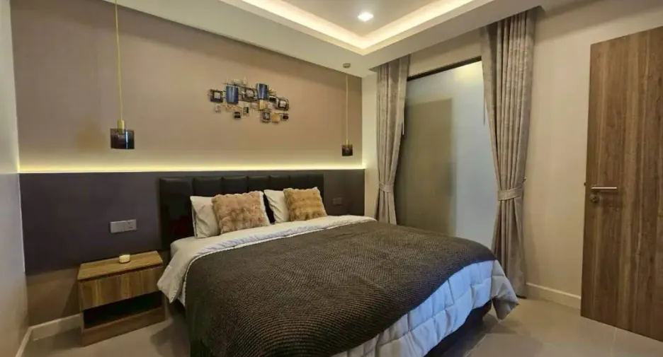 For sale 3 bedrooms condo in Bang Lamung, Chonburi