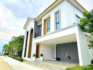 出售 4 卧室 独立屋 在 Bang Lamung, Chon Buri