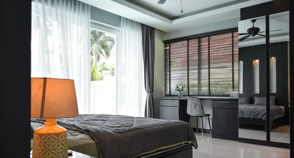 Haus zum Kauf mit 4 Zimmer in Bang Lamung, Chonburi