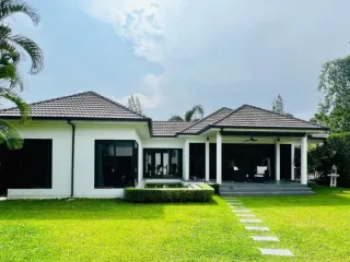 À vendre 3 chambres maison à Bang Lamung, Chonburi
