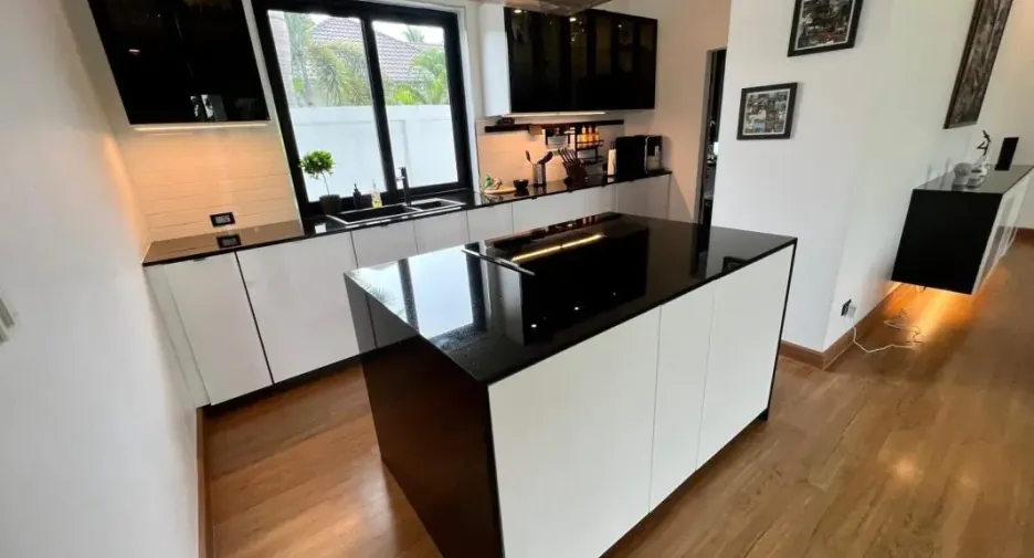 À vendre 3 chambres maison à Huay Yai, Pattaya