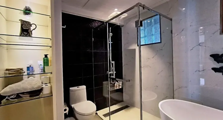 À vendre 2 chambres condo à Bang Lamung, Chonburi