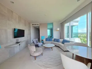 À vendre 2 chambres condo à Na Jomtien, Pattaya