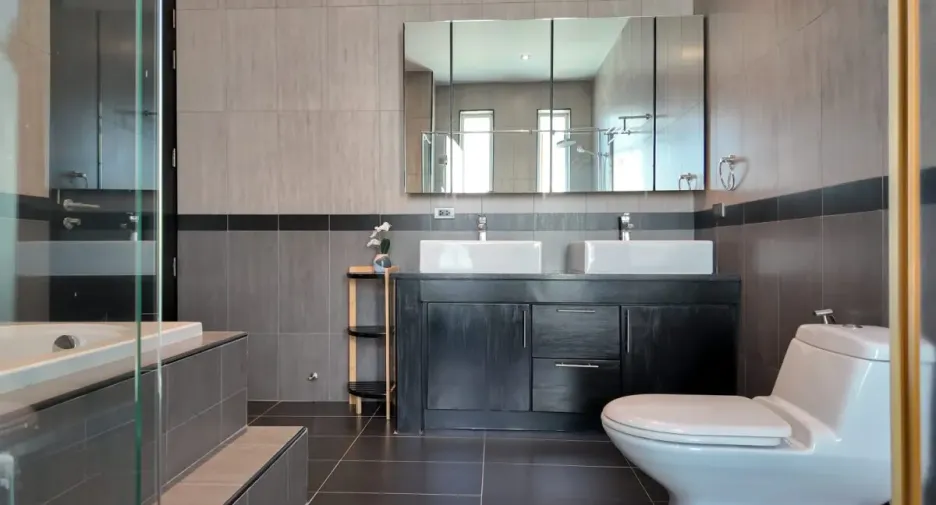 Haus zum Kauf mit 4 Zimmer in Bang Lamung, Chonburi
