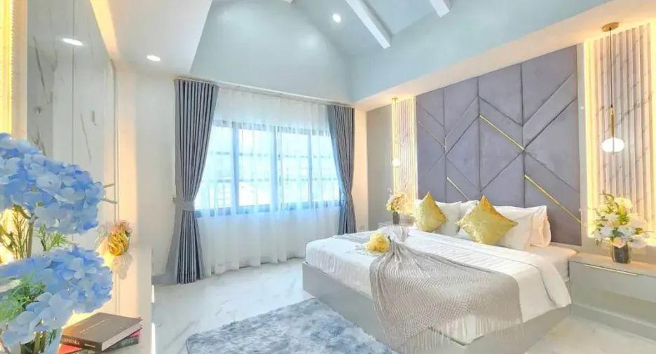 For sale 4 bedrooms house in Bang Lamung, Chonburi