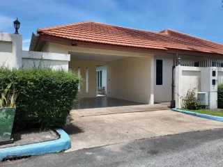 Casa en venta de 4 habitaciones en Bang Lamung, Chonburi