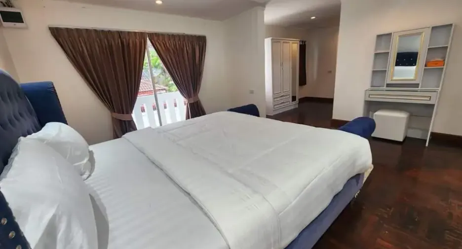 Casa en venta de 5 habitaciones en Bang Lamung, Chonburi