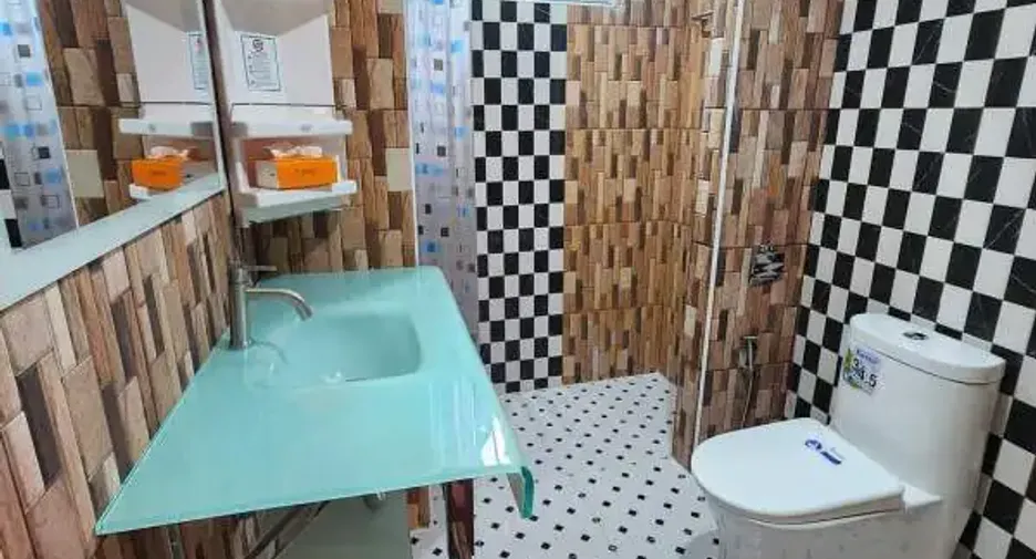 Casa en venta de 5 habitaciones en Bang Lamung, Chonburi