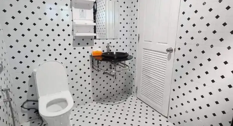 Casa en venta de 5 habitaciones en Bang Lamung, Chonburi