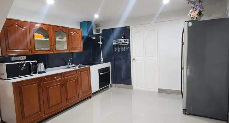 Casa en venta de 5 habitaciones en Bang Lamung, Chonburi