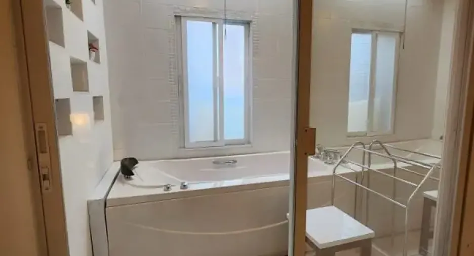 Casa en venta de 5 habitaciones en Bang Lamung, Chonburi