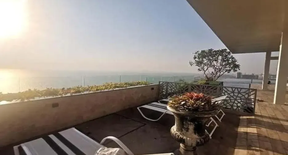 For sale 2 bedrooms condo in Jomtien, Pattaya