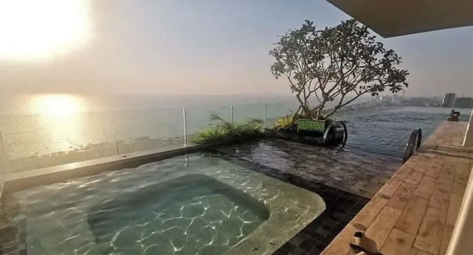 For sale 2 bedrooms condo in Jomtien, Pattaya