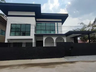 À vendre 4 chambres maison à Bang Lamung, Chonburi