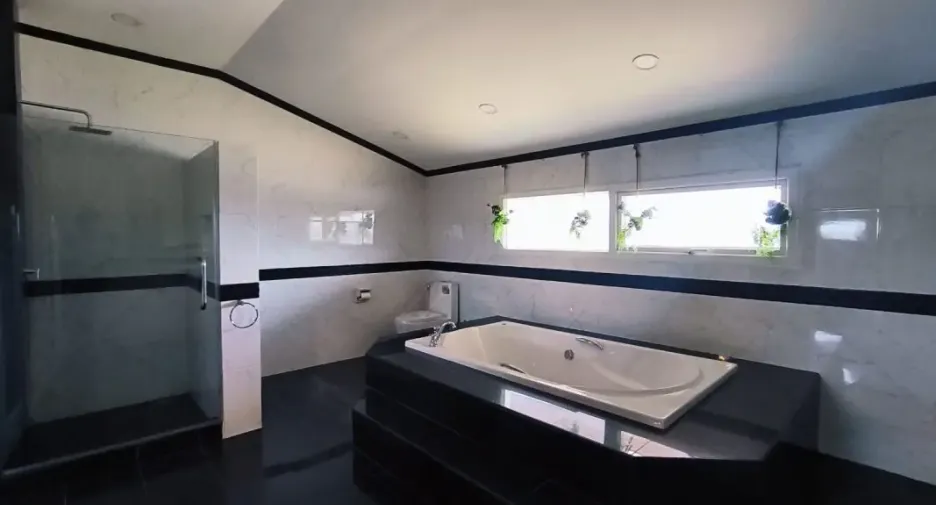 À vendre 3 chambres maison à Bang Lamung, Chonburi