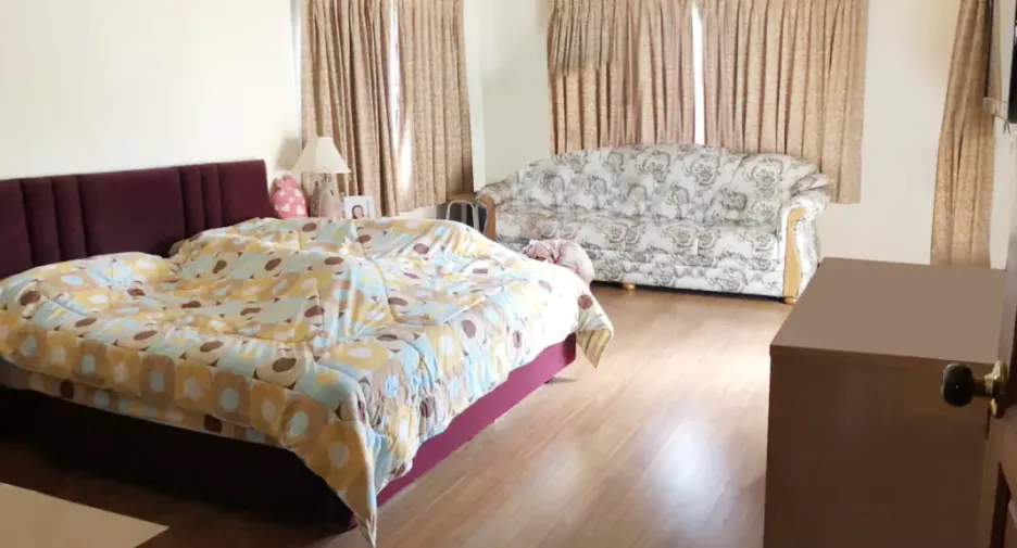 Haus zum Kauf mit 4 Zimmer in Bang Lamung, Chonburi