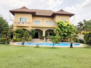 For sale 4 bedrooms house in Bang Lamung, Chonburi