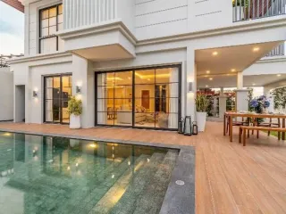 For sale 5 bedrooms house in Bang Lamung, Chonburi
